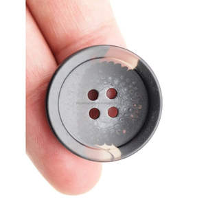 Bouton en corne blanc noir veste femmes hommes classique résine plastique bouton personnalisé pour vêtements d'Inde - Product Image 3