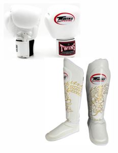 Protector de espinillas y guantes de boxeo Twins Leather Muay Thai FBGVL4 - 61 Verde Nuevo Modelo Twins Set de entrenamiento y sparring para kickboxing - Product Image 4