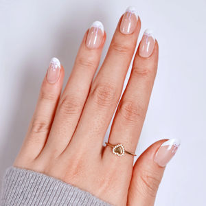 Faux ongles à presser French manucure avec nœud mignon, couleur nude, forme amande, en ABS, estampage doré, 24 pièces, usine OEM ODM - Product Image 1