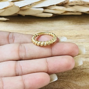 New Arrival Trendy Brass <b>Rings</b> Minimalist Twist Band Boho Brass Jewelry Women 18k Gold Plated Dainty Textured Wholesale/OEM/ODM - Product Image 2