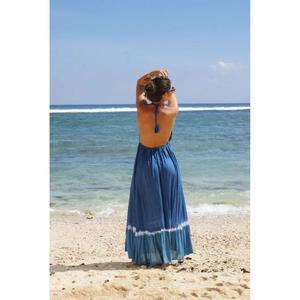 Elegancia en la Playa con Nuestro Vestido Largo Halter Color Beige Arena, Hecho con Tela Suave y Transpirable, Corte Holgado - Product Image 4