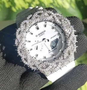 Montre Couronne Épine Blanche Sertie de Moissanite, Bijou Hip Hop de Luxe, Montre Tendance - Product Image 2