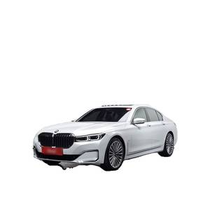 BMW Série 7 740i Février 2020 61 798 km Design Pure Excellence Boîte de vitesses automatique Sièges en cuir Volant à gauche Caméra arrière - Product Image 1