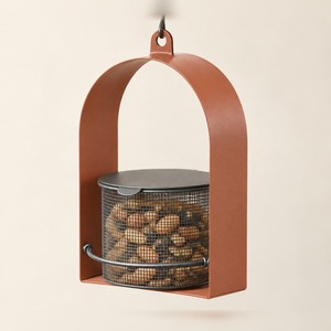 Mangeoire à oiseaux suspendue en arche métallique, panier en maille pour cacahuètes, mangeoire en acier thermolaqué pour oiseaux sauvages de jardin - Product Image 1
