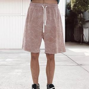 กางเกงขาสั้นกีฬาผ้าฝ้ายฟอกสีเอซิดแบบขายส่ง เอวยางยืด เหมาะสำหรับวิ่ง - Product Image 2