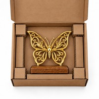 Objet décoratif papillon plaqué or sur base en bois, décoration traditionnelle pour la maison, ornement de table pour hôtel et restaurant