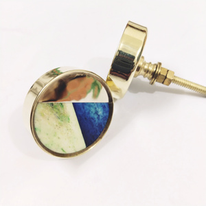 Elegantes y hermosos pomos de puerta de hueso azul y rojo con acento de latón ajustable para armarios, vestidores, armarios - Product Image 6