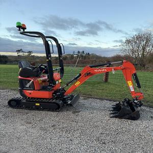 Achetez le Kubota U10-5 dès maintenant avec livraison rapide et qualité supérieure pour des performances et une efficacité optimales dans les travaux de construction compactes. - Product Image 4