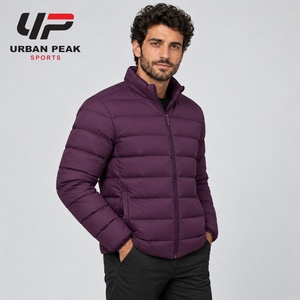 Veste matelassée pour homme de qualité supérieure avec finition en tissu mat, détails de fermeture éclair coordonnés et style minimaliste moderne - Product Image 5