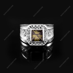 แหวนแต่งงาน Rafay Gemstone Green Zircon ประดับเพชรพลอยสีเขียว ผลิตจากทองเหลืองชุบเงิน สำหรับผู้หญิง/ยูนิเซ็กซ์ ทุกขนาด ขายส่ง เครื่องประดับ ของขวัญ - Product Image 1