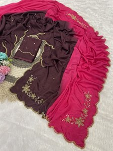 Sari de luxe Reglance Rangoli avec rembourrage froissé, travail lourd de broderie Khatli à la main, bordure multicouche, Pallu Buttas, Butta d'épaule - Product Image 6