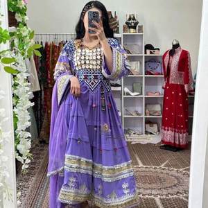 Robes afghanes Kuchi pour femmes, tenues de mariage et de fête, broderies faites à la main, robes afghanes pour femmes, disponibles en couleurs et tailles personnalisées - Product Image 3