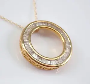 จี้เพชรทรงกลม 2 กะรัต สำหรับผู้หญิง รุ่น Tishya Diamond ประดับด้วยโมอิสซาไนต์แท้ รูปทรงวงกลม ชุบทองคำขาว 14K - Product Image 2