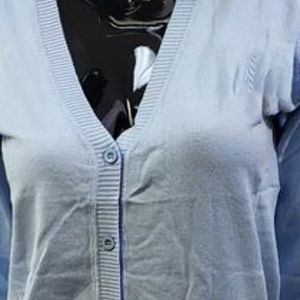 Premium Women Cashmere V-Neck Cardigan Light Blue White Soft Knit Long Sleeve Fashion Cardigan Lightweight OEM Custom Wholesale - Product Image 3