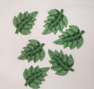 FAIZA CRAFT Sous-verres en tissu vert faits main avec des feuilles perlées, tapis de tasse brodés, sous-verres écologiques au design moderne - Product Image 2