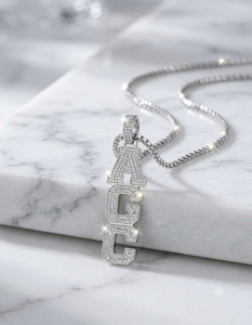 SHRAMAN DIAMOND Pendentif Lettre Verticale Personnalisé Hip Hop en Argent 925 Plaqué Or avec Moissanite et Pierres Serties, Breloque de Fête - Product Image 3