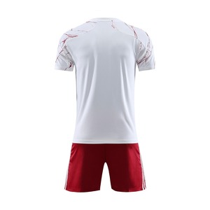 Tenues de football personnalisées 100 % polyester respirant, pas chères, avec logo imprimé, ensemble en maille, fabrication sur mesure - Product Image 2