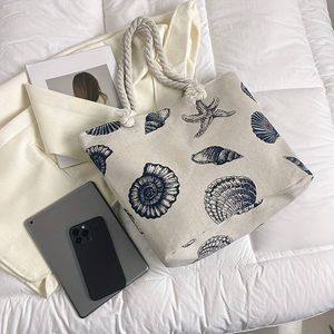 Sac fourre-tout en toile personnalisé avec imprimé coquillage, poignées en corde et doublure en polyester pour la plage, le shopping et les voyages – Sac pour femme - Product Image 4