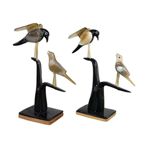 Escultura Decorativa de Cuerno Natural a Bajo Precio para Mesa de Sala de Estar en Interiores Modernos, por M/S SHAAD HANDICRAFTS - Product Image 1