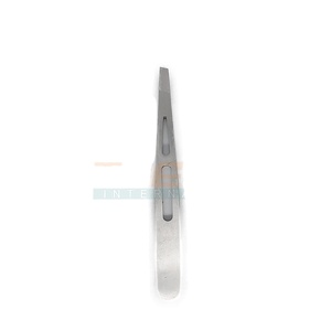 Nouveau 9.5 cm Argent pince À Sourcils Inclinée pointe Bien Conçu Pointe Fantaisie poignée Meilleur Pour Sourcils cheveux plumer étiquette privée et logo - Product Image 6
