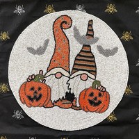 Napperon de table personnalisé en tissu perlé antidérapant et durable, motif gnomes et citrouilles d'Halloween, fait main, décoratif de luxe, 400 mm