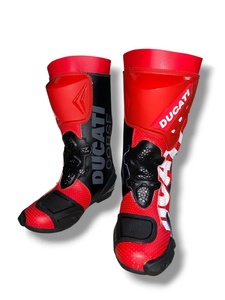 Bottes de moto pour homme, rouge et noir, mi-mollet, fermeture éclair, semelle extérieure en caoutchouc résistante à l'abrasion, semelle intermédiaire en EVA - Product Image 1