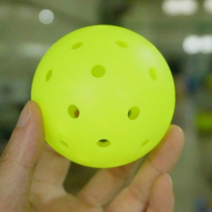 Balles de pickleball OEM, 40 trous, 26g, moulées en une seule pièce, approuvées USAPA, pour tournois en intérieur et en extérieur - Product Image 1