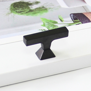 Tirador de Cajón en Forma de T de Aleación de Zinc Negro Mate, Tirador Geométrico para Gabinete, Herraje Contemporáneo para Muebles, Duradero y Ecológico para Cocina - Product Image 4