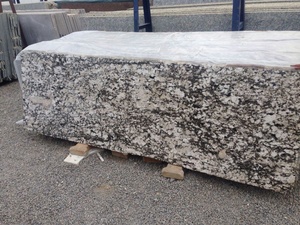 Losas grandes pulidas de GRANITO BLANCO DE Alaska de estilo de diseño moderno - Product Image 2