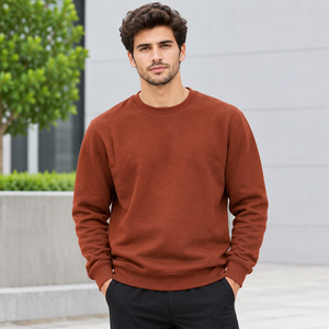 Sweat-shirt pour homme coupe classique avec broderie sur la manche, col rond, idéal pour la production de vêtements personnalisés - Product Image 3