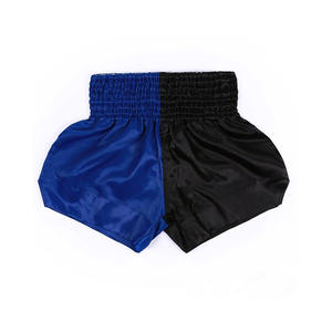 Shorts de boxe demi-couleur personnalisés en satin pour Muay Thai, fabricant de shorts de kickboxing et MMA en gros à faible MOQ - Product Image 4