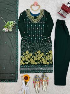 Conjunto de Salwar Kameez de Lujo Tradicional de Invierno en Georgette con Bordado Pesado de Imitación de Espejo, Kurta Recta y Pantalón, Estilo Indio Pakistaní - Product Image 6