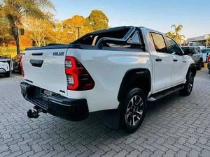 Camioneta Deportiva Usada 2025, Doble Cabina, Diésel 2.8L, 4x4 - Product Image 3