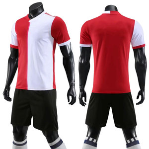 Tenue de football pour adultes toutes saisons, impression par sublimation, logo et couleur personnalisés, dernier design. - Product Image 4