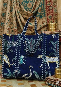 Sacs Kantha matelassés |   Sac fourre-tout en coton fait main par un artisan, style bohème, patchwork, sac à bandoulière, durable et écologique - Product Image 4