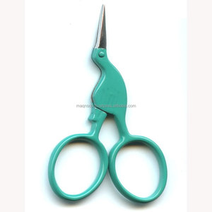 กรรไกรขนาดเล็ก 2.5 นิ้ว สีดำ ยี่ห้อ Kelmscott Designs รุ่นพรีเมียม สำหรับงานปัก - Product Image 5