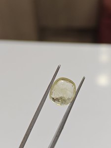 Zafiro Amarillo de Alta Calidad de 7.40 ct, Forma Ovalada, Gema Natural para Joyería al por Mayor - Product Image 2