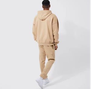 ชุดเซ็ตฮู้ดดี้โอเวอร์ไซส์ผู้ชาย สีพื้น ชุดลำลองสไตล์สตรีทแวร์เรียบง่าย ชุดสองชิ้น รับสกรีนโลโก้ - Product Image 4