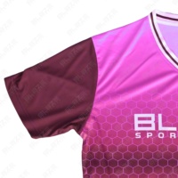 Tenue de football unisexe personnalisée Blaze Fight Wear, respirante, séchage rapide, 100% polyester, anti-UV, col en V, maillot de football thaïlandais, nom, été