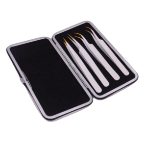 Pinzas de Precisión para Extensión de Pestañas con Punta Dorada Zullo Industries, Acero Inoxidable Recubierto, Herramienta para Pestañas con Gancho Puntiagudo, Personalizable - Product Image 1