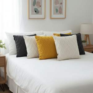 Juego de 6 Fundas de Almohada de Punto Trenzado SOGA de 45 cm en Amarillo Sol, Crema y Gris Carbón para Sofás de Sala de Estar - Product Image 5