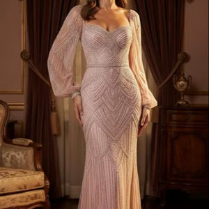 ชุดราตรีประดับคริสตัลด้วยมือคุณภาพพรีเมียม แขนยาว สง่างาม เหมาะสำหรับงานแต่งงานและงานเลี้ยง จำหน่ายส่ง - Product Image 1