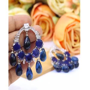 ต่างหูแบบติดหูทรงสวยหรู คุณภาพพรีเมียม ทำจากทองเหลืองชุบเงิน ประดับเพชรซีกอน เหมาะสำหรับผู้หญิงใส่ไปงานเลี้ยงตอนเย็น - Product Image 2