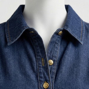 เสื้อเชิ้ตยีนส์ผู้หญิงคุณภาพเยี่ยมแบบ OEM คอตั้ง แขนกุด เป็นมิตรกับสิ่งแวดล้อม สไตล์ไฮสตรีท ทันสมัย ระบายอากาศได้ดี เหมาะสำหรับกิจกรรมกลางแจ้งและเล่นเทนนิส - Product Image 5