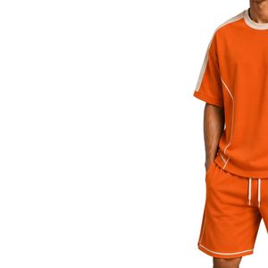 Ensemble T-shirt et short surdimensionné pour homme Orange avec empiècements contrastants beiges, logo personnalisé, col rond, style streetwear décontracté, fabricant en gros - Product Image 3