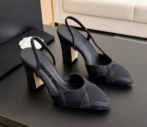 Colección de Zapatos Elegantes de Tacón para Mujer, Zapatos de Tacón Cuadrado con Punta en Pico, Calzado Elegante para Fiesta u Oficina, Zapatos OEM Hechos en India - Product Image 5