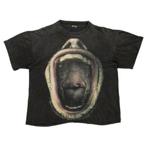 Camiseta Personalizada 100% Algodón, Corte Cuadrado, Impresión DTG, Sin Mangas, con Bajo sin Rematar, Lavado Ácido y Efecto Desgastado - Product Image 6