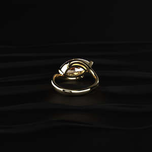 Bague de luxe plaquée or jaune avec diamant de laboratoire taille marquise, directement de l'usine, idéale pour les fiançailles et les cadeaux, à prix avantageux - Product Image 4