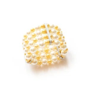 แหวนรัดผ้าเช็ดปากประดับมุกสีขาวทองหรูหราสำหรับตกแต่งโต๊ะงานแต่งงาน ที่รัดผ้าเช็ดปากมุกเทียมแบบวงกว้างสุดหรู - Product Image 3