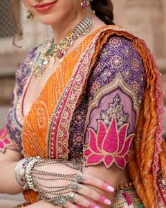 Lehenga de Algodón Muselina Pesada Royal Mirror Aura, Completamente Cosido, Largo hasta el Suelo, con Bordado de Espejos Auténticos y Borde de Lona Patta, Corte Reniya - Product Image 3